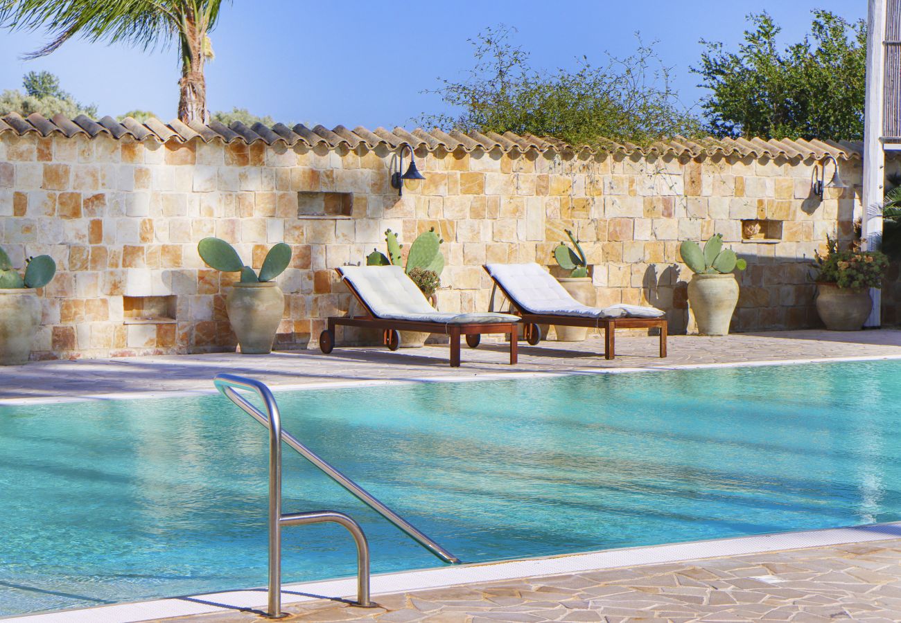 Villa in Ispica - VILLA ERIKA con piscina privata
