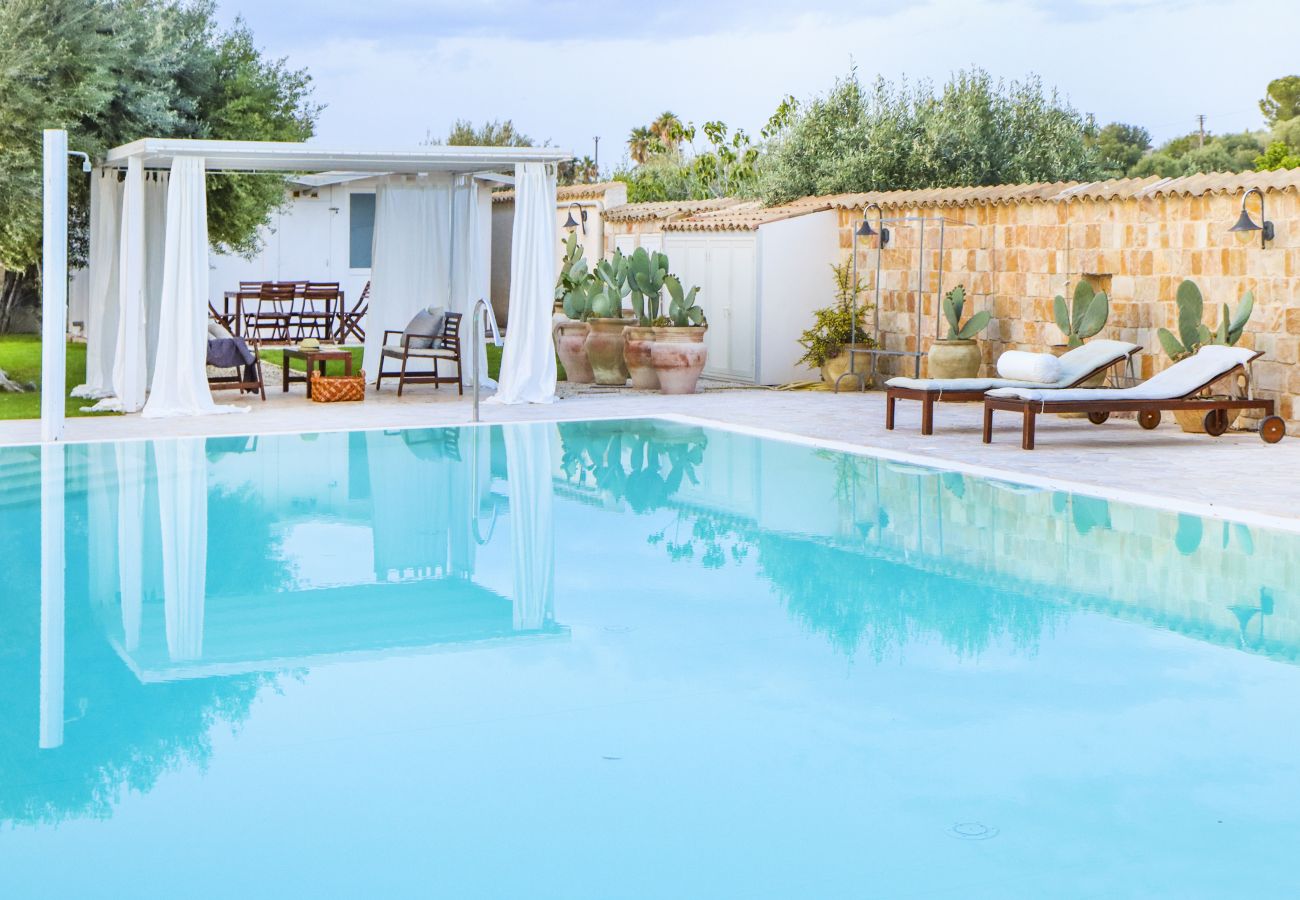 Villa in Ispica - VILLA ERIKA con piscina privata