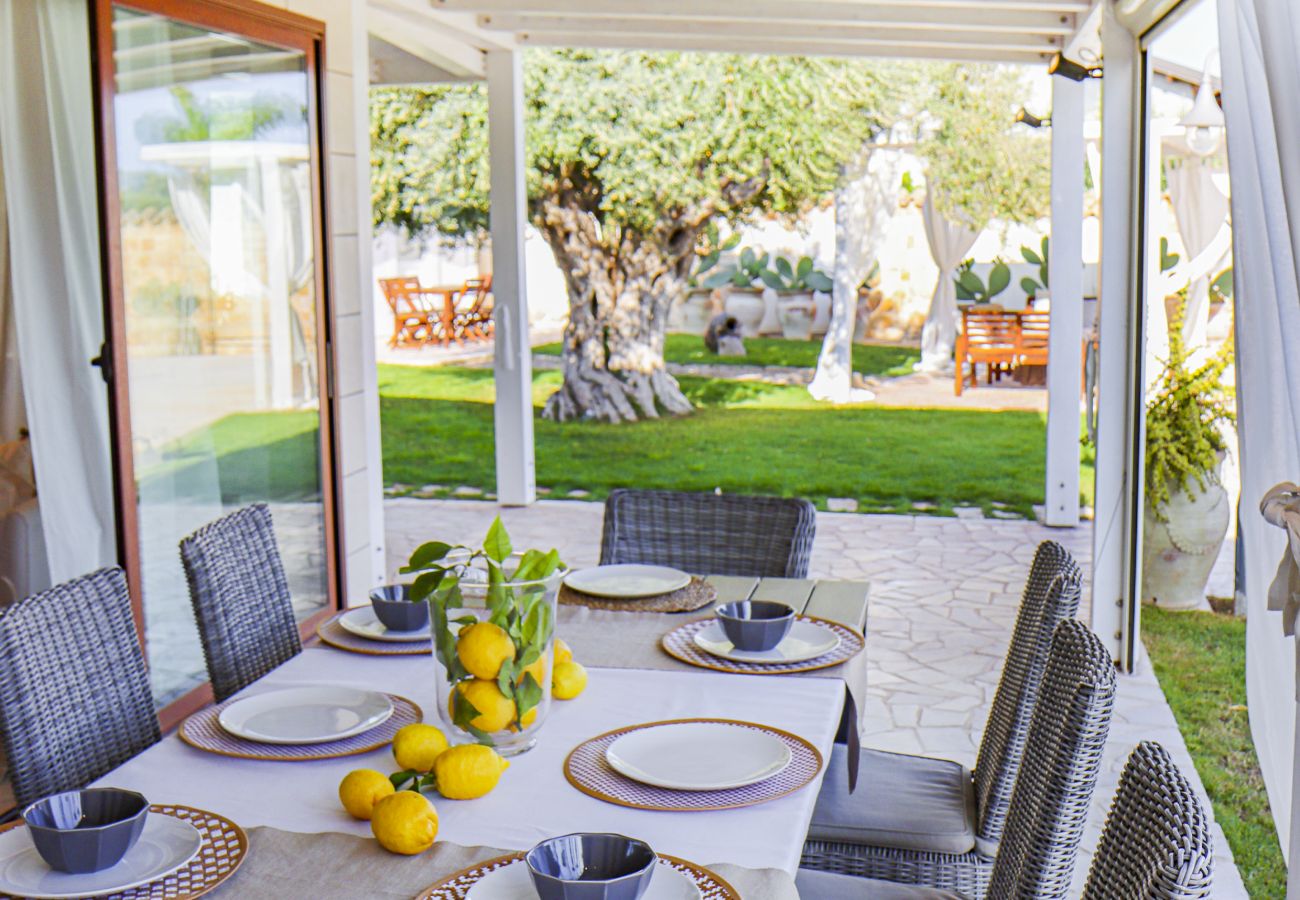 Villa in Ispica - VILLA ERIKA con piscina privata